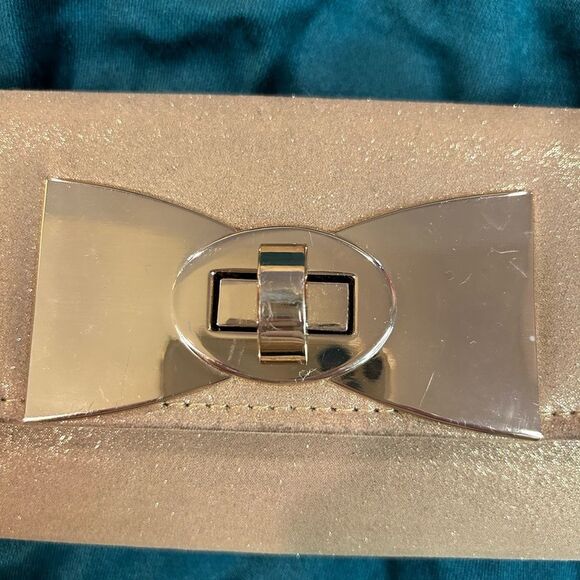 Kate Landry clutch  - Picture 9 of 11